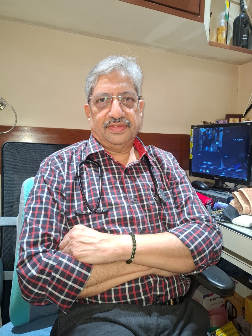 Dr. Ravindra Paranjape